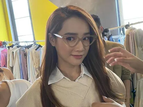 Choáng với nhan sắc thật của Nhã Phương qua ảnh chụp bằng camera thường